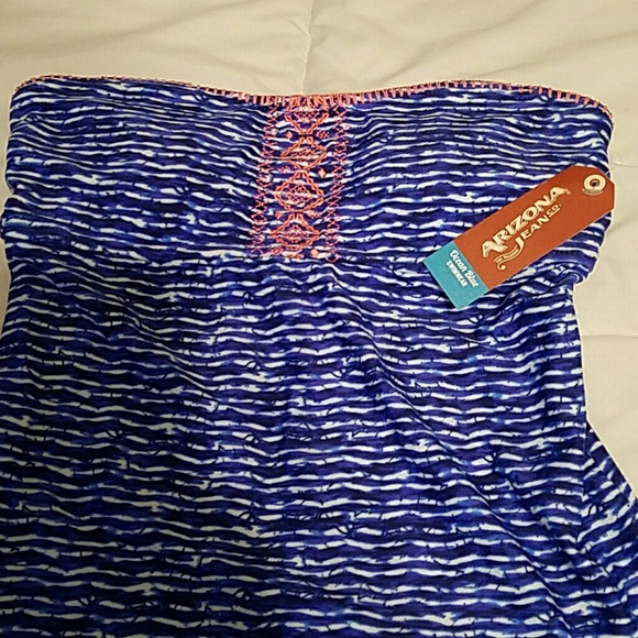 Swimsuit top - Picture 2 of 4